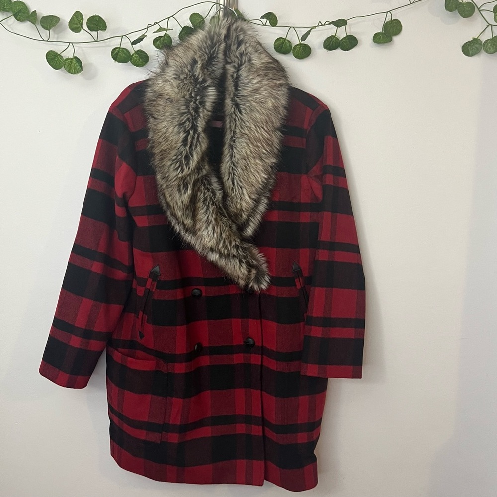 Eddie Bauer Vintage Women’s ILARIA URBINATI LIMITED EDITION COLLECTION